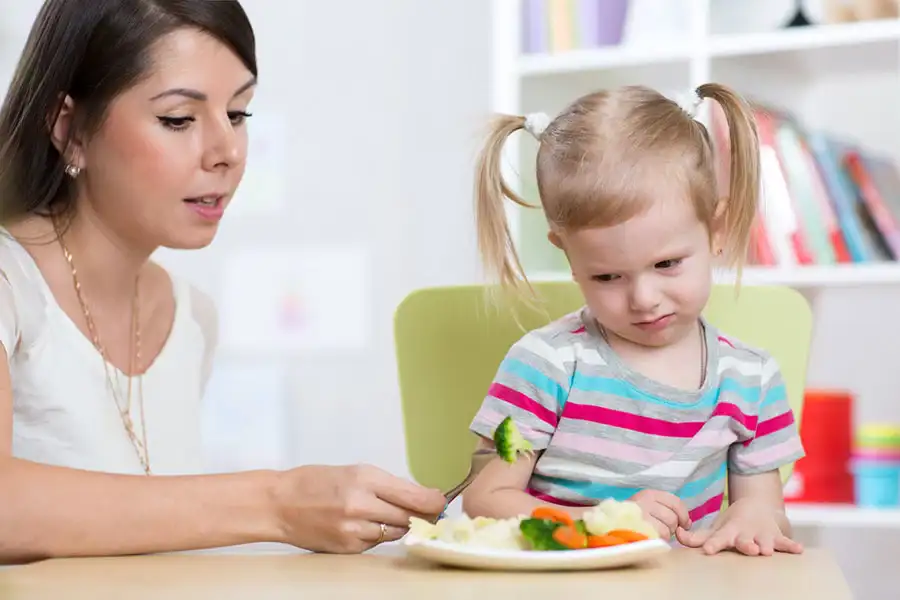 5 Ways to Get Your Kids to Eat Fruit (And Love It!)
